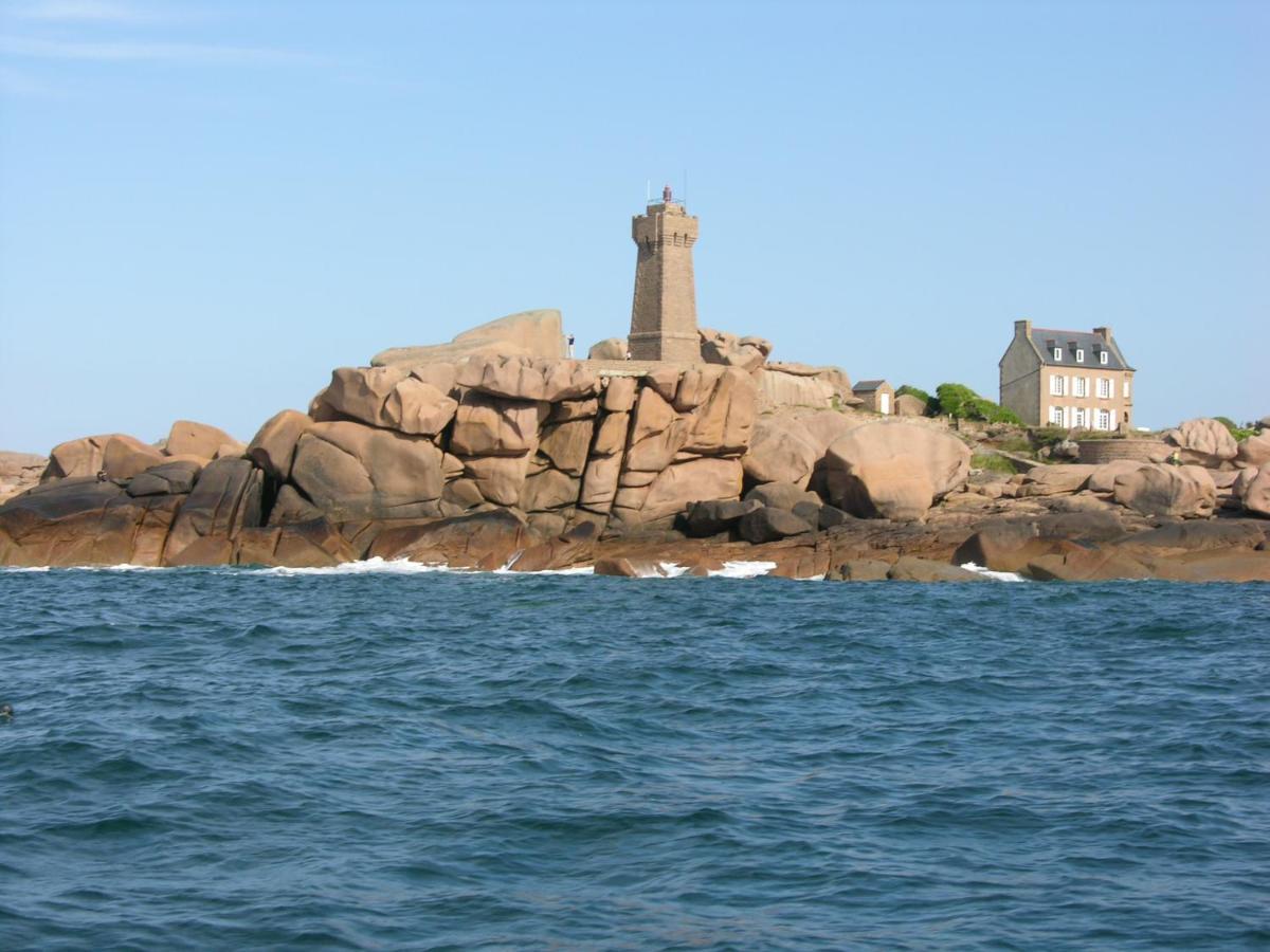 Studio Les Pieds Dans L'Eau Au Port De Ploumanac'H Apartment Perros-Guirec Exterior photo